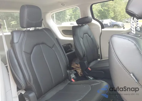 2023 Chrysler Pacifica Touring L Awd z USA, uszkodzony, nr VIN 2C4RC3BG5PR584826